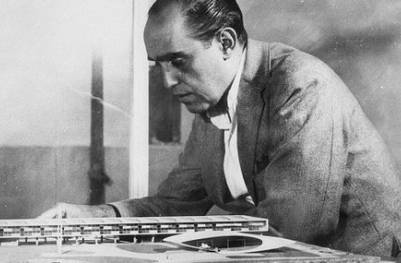 Um ano sem Oscar Niemeyer